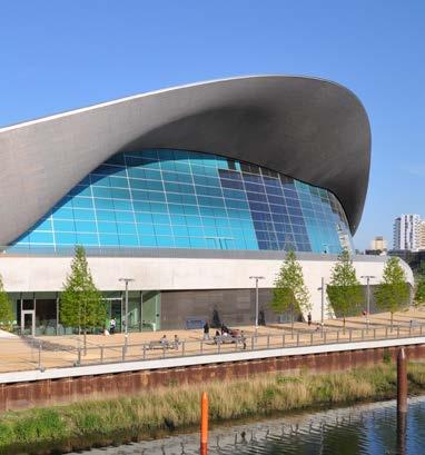 A pehelysúlyú alkatrészek dinamikusabbá teszik az autókat, míg a karosszéria merevsége és a biztonság szempontjából jobbak, mint az acél elődjeik London, London Aquatics Centre Forrás: shutterstock.