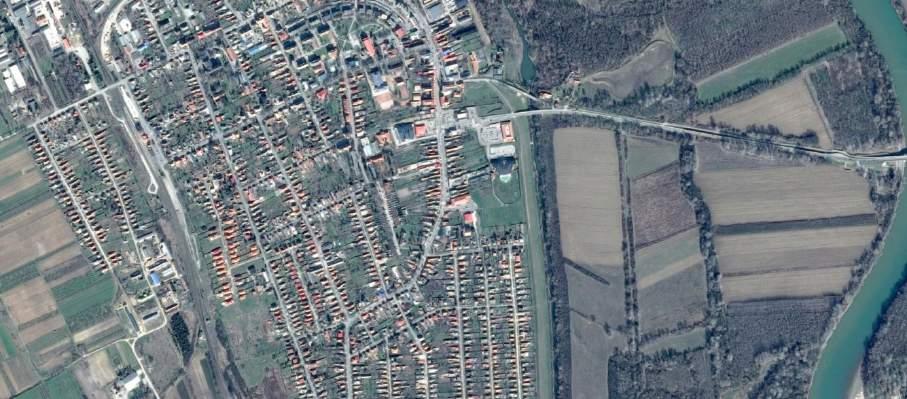 13. Beavatkozási pont (Gyári út Szabadság tér közötti terület) A város egyik frekventált területe, jellemzően kereskedelmi, szolgáltató funkciókkal (városi piac, áruház, étterem, stb.) teletűzdelve.