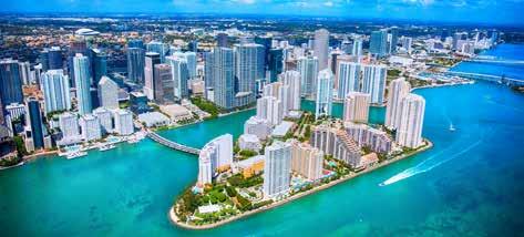 A szállodától rövid sétára található a Miami Beach sétány, a Lummus park, valamint a South Pointe Park, ahonnan érdemes megcsodálni a naplementét. Szállás Miamiban. 2.
