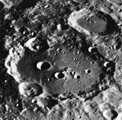 Kormeghatározás krátersűrűség