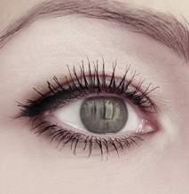 hu ter A VISINE Classic szemcsepp percek alatt csökkenti a szem vörösségét, hatása akár 8 órán át tart.