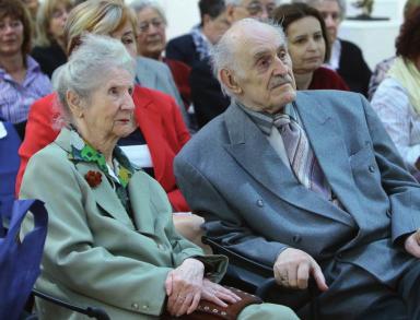 Cser-Palkovics András székesfehérvári polgármester és dr. Hankó Zoltán kamarai elnök nyitotta meg.