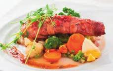 Wild salmon filet with black forest ham, sweet red wine sauce and steamed vegetables FISH & CHIPS 3190 Calamaro, pilipo, aquadella, gamberetti con patate fritte e maionese all aglio Tintahal, polip,