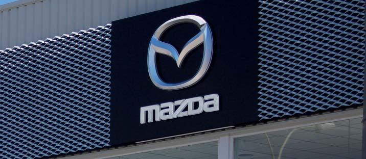 ELKÖTELEZETTEN AZ ÖN ÉS MAZDÁJA SZOLGÁLATÁBAN My Mazda alkalmazás Elkötelezetten az ön és mazdája szolgálatában: Ügyfélélmény Skyactiv Technológia segítség a hatékonyságban Töltse le a My Mazda