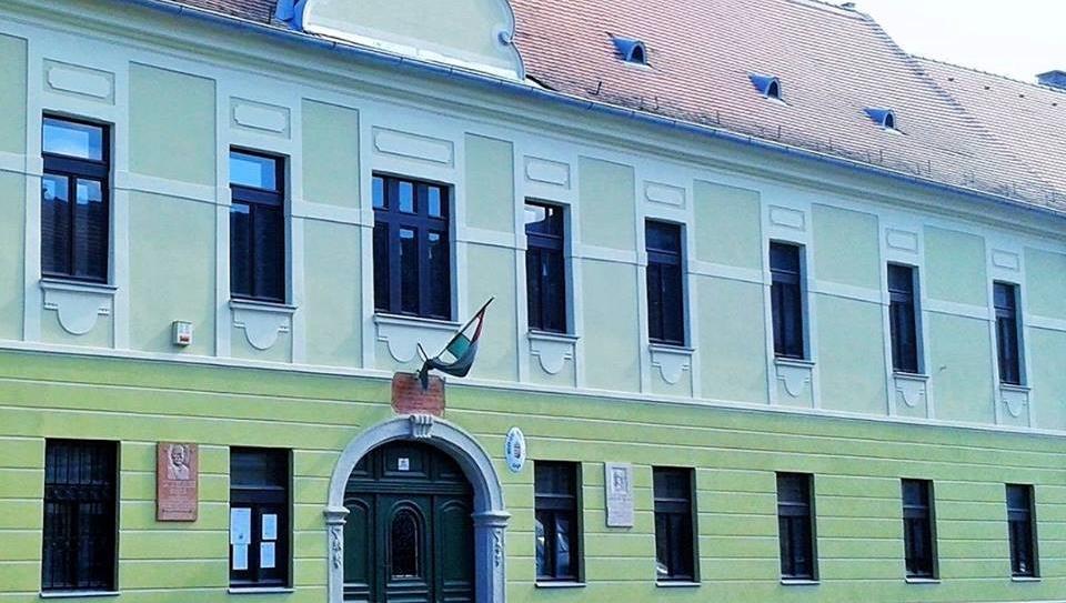 A Győri Kossuth Lajos Általános Iskola Iskolánk több mint 140 éves múltra tekint vissza Győr