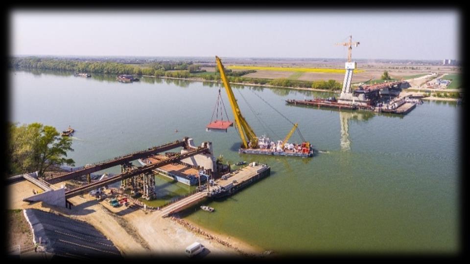 ábra: A Paks és Kalocsa közötti Duna-híd 2x1 forgalmi