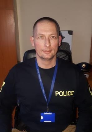 ALEZREDES Kiss Kálmán 1992 szerelt fel a BRFK állományába, mint járőr. 1997-től a Rendőrtiszti Főiskola elvégzését követően különböző parancsnoki beosztásokban dolgozott.