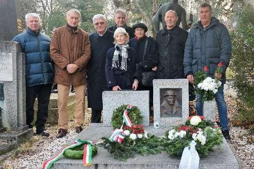 December 8-án özvegye, az olimpiai bajnok Tass Olga jelenlétében Lemhényi Dezsőre emlékezett a Magyar Olimpiai Bajnokok Klubja, születésének 100. évfordulóján.