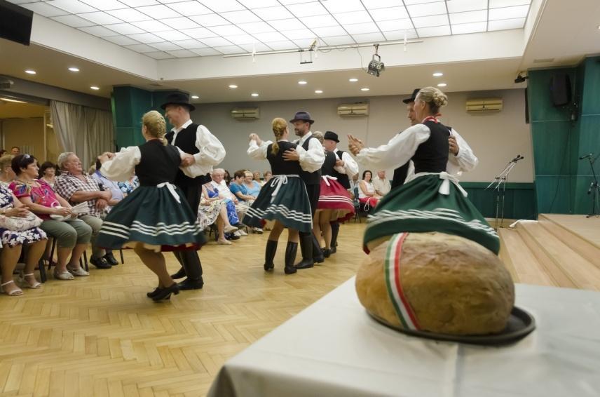 Művészeti csoportjaink gálaműsora Minden évben nagy közönségsikernek örvend ez a