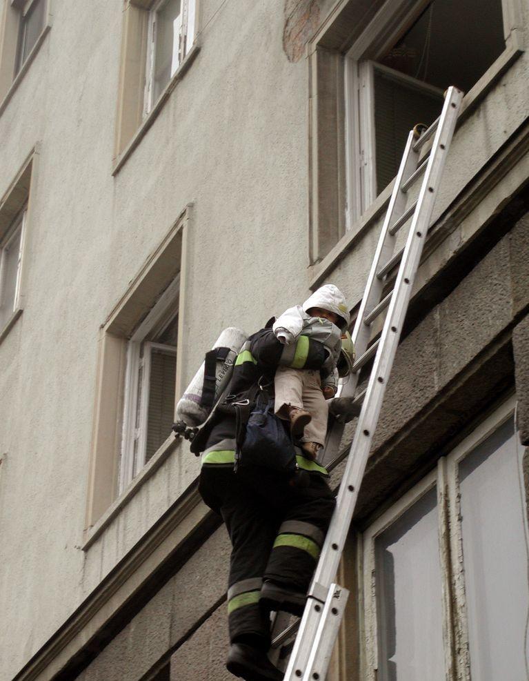 - tűzvédelmi tervezés, kiürítés szimuláció