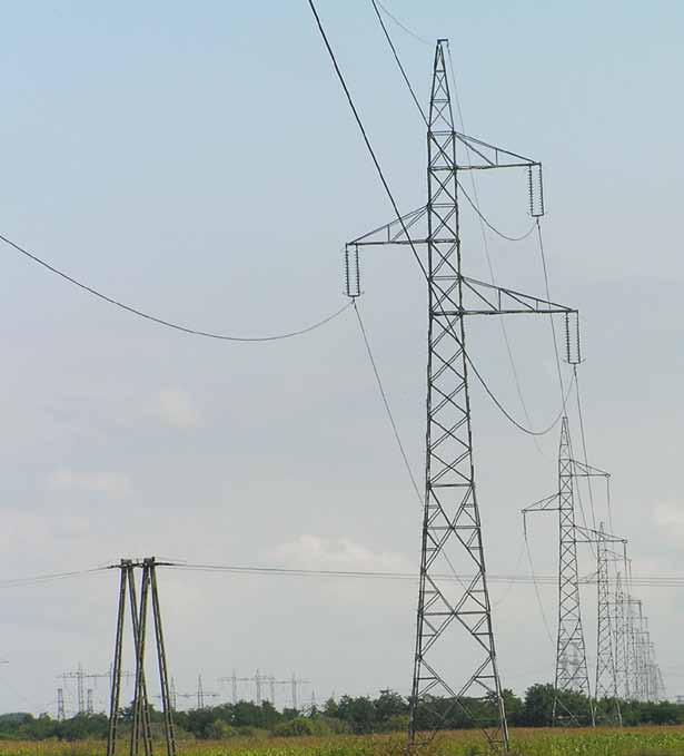 átépítése 220 kv-ra és Sajószöged- Zugló I. 220 kv-os távvezeték üzembe helyezése 1962 Sajószöged-Zugló II.