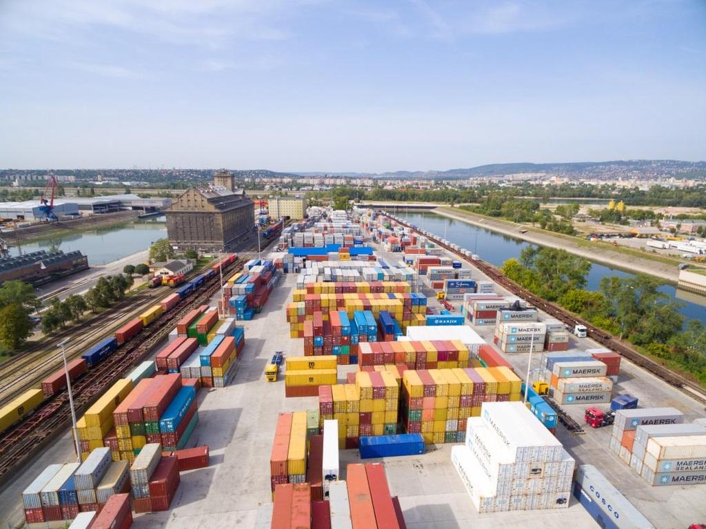 Tulajdonosi háttér Mahart Container Center Magyarországon egy magánkézben lévő, neutrális