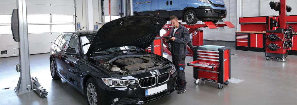 SZERVIZ SZOLGÁLTATÁSI DÍJ 13 Avalon Motors Megnevezés Áfa% Mennyiség/óra/fő Nettó listaár Áfa Bruttó listaár Nettó AW* Bruttó AW* Rezsi óradíj BMW 0-8 éves korig 27% 1 16 000 HUF 4 320 20 320 HUF 1