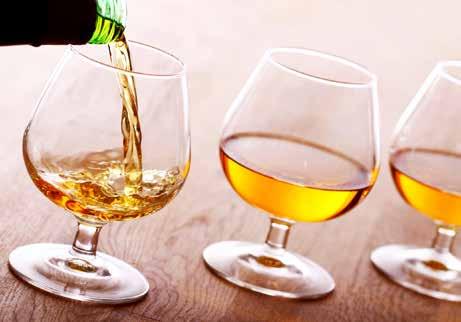 polcain sorakozó portéka, az alkoholtartalmat leszámítva, még távoli rokonságot sem mutat a hamisítatlan, bársonyos, olajos kortyolású, Cognac nevű párlattal.