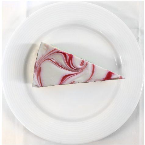 Desszertek Nachspeisen / Desserts / Deserturi Epres sajttorta Erdbeer-Käsekuchen