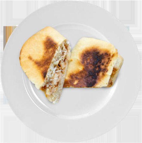 mayonnaise) Hot dog cu sosuri (ketchup, muștar, maioneză) 550 HUF 1,70 EUR 8,45