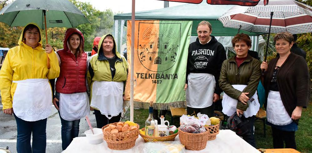 2015. A rendezvényre kilátogatókat a standok többségénél