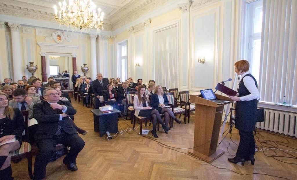 Együttműködés a magyar külképviseletekkel, külföldi magyar intézetekkel: