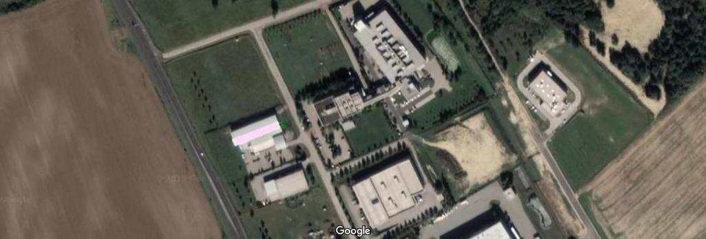 Az Európa utca melletti valamennyi ingatlanon, így a kérelemmel érintett 4781/19 hrsz-ú ingatlanon is szerepel egy 30 méter széles telek zöldfelületként fenntartandó rész jelölés.