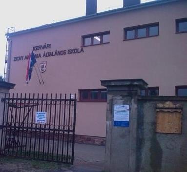 HÁZIREND Zichy Antónia