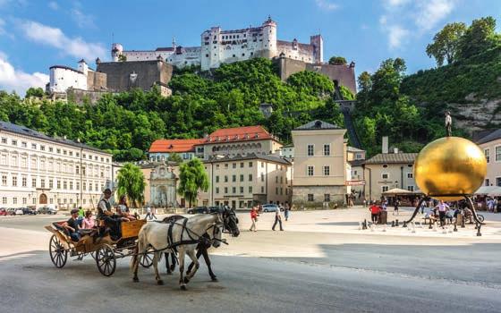 Salzburg városának jelképét, Hohensalzburg várát Ausztria legrégebbi siklóvasútjával lehet kényelmesen