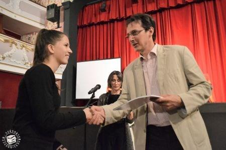 Eötvös-szónokversenyen is. Ez a verseny abban különbözött a Kossuth-szónokversenytől, hogy harmincperces felkészülés után egy maximum ötperces beszédet kellett előadniuk a versenyzőknek.