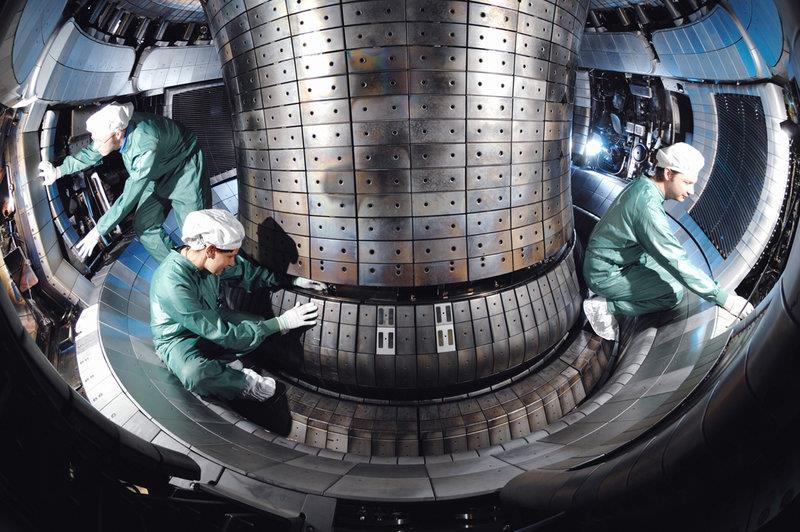 ASDEX-Upgrade tokamak,