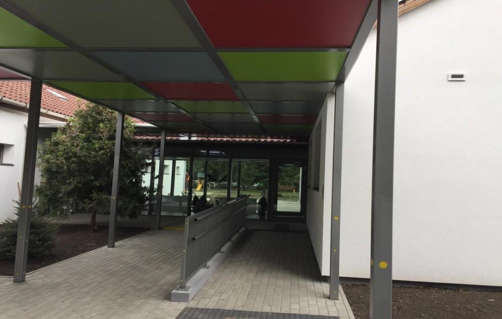 elleni szigetelés: 616,42m2 padló hőszigetelés: 517,01m2