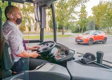 HIRDETÉS 9 Október elejéig elektromos busz szállít utasokat Debrecenben Jegyet sem kell váltani a tesztjárműre.
