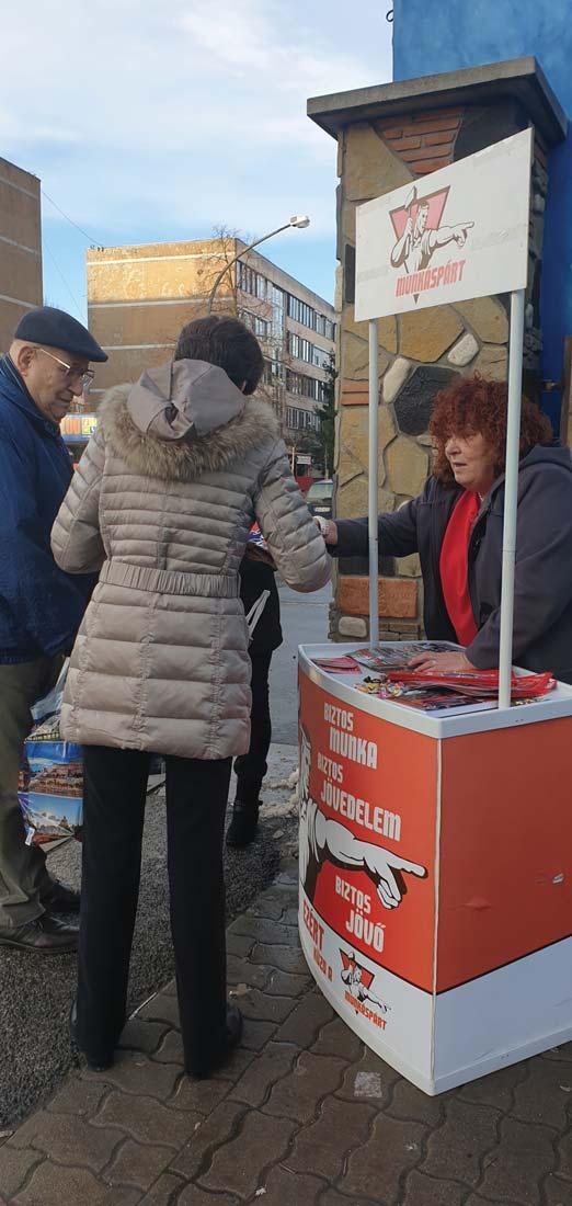 állítólag harcolnak. Csak arra jó, hogy félrevezesse az embereket, letörje a tőkeellenes osztályharcot a célországokban.