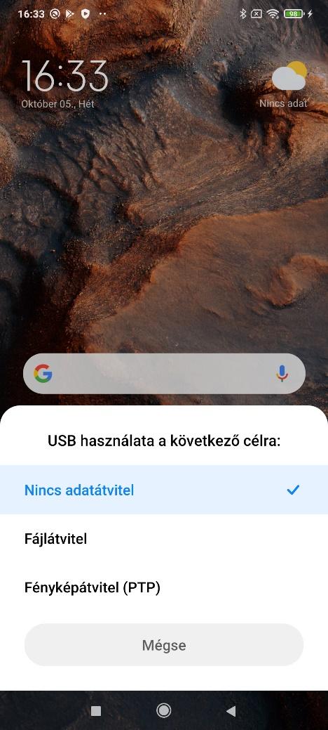 Üzembe helyezés Az akkumulátor töltése Csatlakoztassa az adaptert a készülékhez, majd a fali aljzathoz. A ikon az akkumulátor töltése alatt zöldre vált.