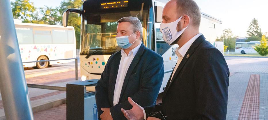 József Berényi, podpredseda Trnavského samosprávneho kraja verí, že toto autobusové spojenie, za 2,33 eura, v prvom rade uľahčí cestovanie ľuďom pracujúcim v Bratislave.