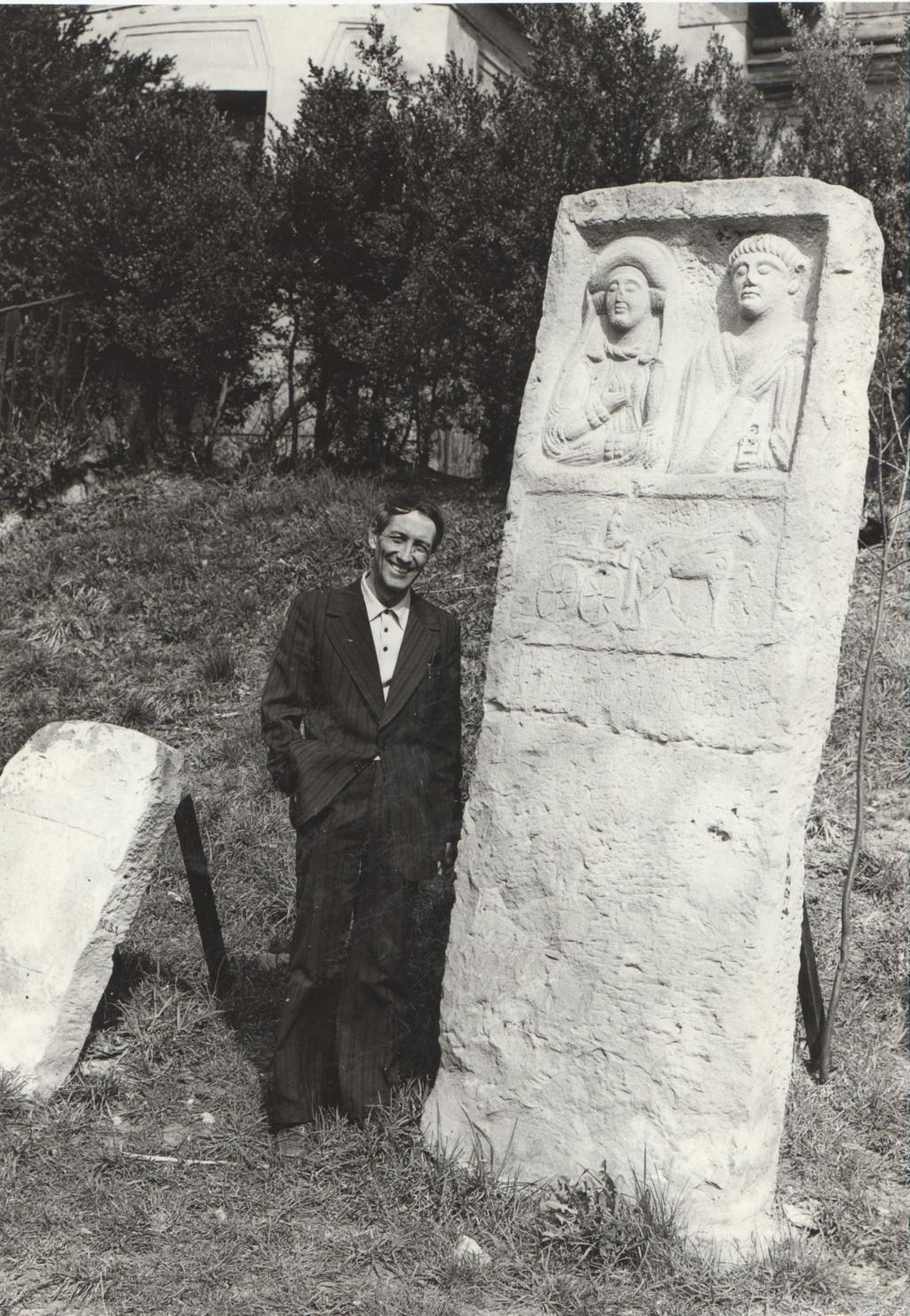 Péter Gróf Soproni started the excavations of one of the most prominent inner fortifications of Valeria, i.e., the fort of Alsóhetény in the 1960s.