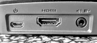 A Raspberry Pi és a goto kontroller SynScan USB-kábellel összekötve Négy USB port áll rendelkezésünkre, a két foglalt mellett beköthetünk még vezetőkamerát, GPS-t vagy akár egy