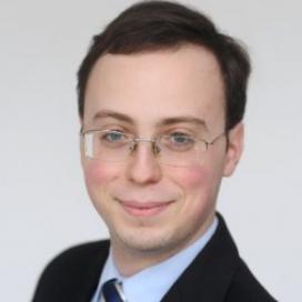 114 Olti Máté Született / Born: Budapest nemzetközi kapcsolatok szakértő és elemző, közgazdász / international relations expert and analyst, economist