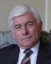 125 Dr. Raposa Tibor Született / Born: 1942. július 17., Körmend Semmelweis Egyetem / Semmelweis University Medical School PhD/med.
