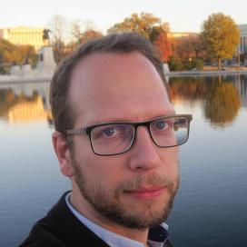136 Scheibner Tamas Született / Born: 1980, Budapest PhD irodalomtudomány / történettudomány / Literary Studies / History egyetemi adjunktus / tudományos főmunkatárs / Assistant Professor /