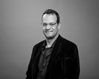 162 Túry György Született / Born: 1969, Budapest PhD kultúratudomány / Cultural Studies intézetigazgató / Institute