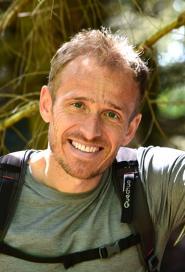 163 Újvári Gábor Született / Born: 1976, Mohács PhD Földtudományok / Earth Sciences tudományos főmunkatárs / senior research fellow Csillagászati és