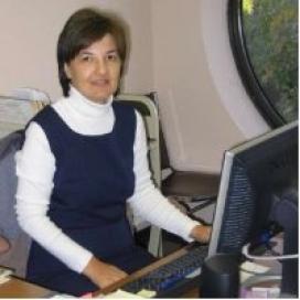 34 Deák Nóra Született / Born: 1967, Miskolc egyetem könyvtár- és információtudomány / Library and Information Sciences