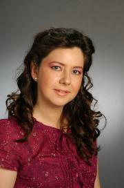 40 Ferenczi Ilona Edit Született / Born: 1983. február 2.