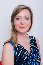 46 Gárdosi Rita Született / Born: 1981. december 20.