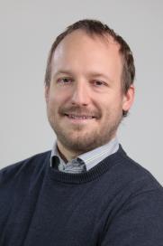 50 Gerencsér Balázs Született / Born: 1984, Budapest matematikus / mathematician PhD Valószínűségszámítás és alkalmazásai / Probability theory and its applications