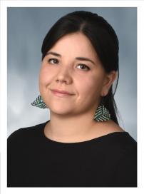 59 Hubai Katalin Született / Born: 1984, Budapest angol-magyar szakos bölcsész és tanár / English and Hungarian language, literature and teaching MA szakvizsgázott pedagógus; DELTA / education