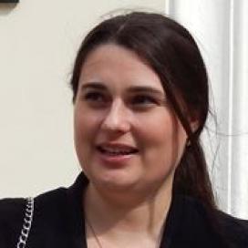 67 Kegyes-Brassai Orsolya Született / Born: 1977. augusztus 28., Marosvásárhely okl.