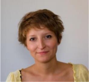 71 Dr. Kindl Melinda Született / Born: 1984. január 3.