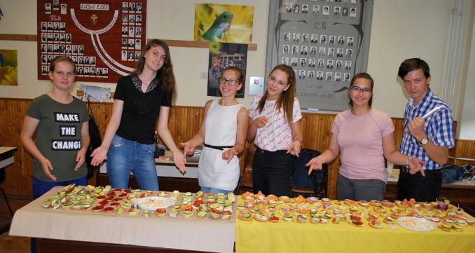 Főzőversenyeket, tájékoztató napokat, egészséges életmódot, táplálkozást népszerűsítő fórumokat tartottunk.