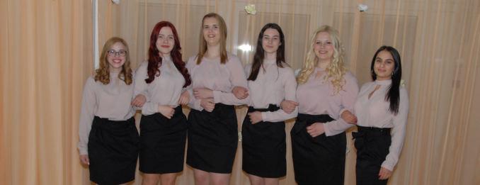 helyezést ért el: Csaklós Dorina Barbara 12. c Felkészítő tanárai: Taskovics Gyöngyi, Kontra Éva, Kökényné Miklós Izabella 14. helyezést ért el: Turza Viktória 12.