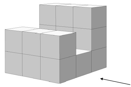 7. (2010. január, 9. feladat, 5 pont: 1 + 4) Egy 9 cm élhosszúságú tömör kockából kivágtunk egy négyzetes oszlopot az ábrán látható módon. a) Hány éle van ennek a testnek?