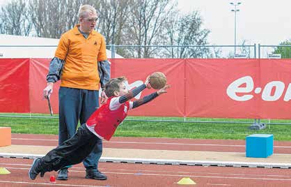 28 FehérVár Sport Vasárnap félmaraton Fehérváron Kaiser Tamás Eddig már több mint ezeregyszázan neveztek a vasárnapi CEP Fehérvár Félmaratonra.